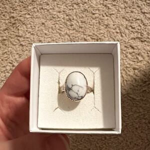 White howlite ring